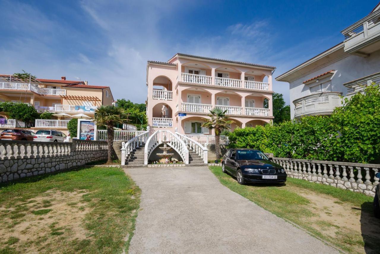 Apartments Paradise Beach *